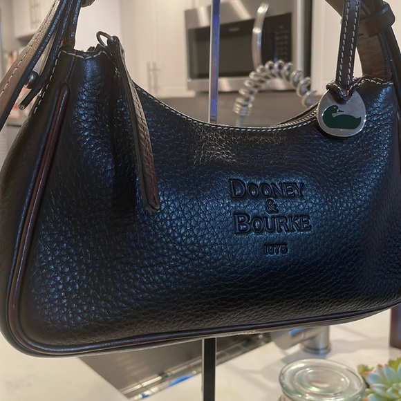 BEAUTY DOONEY & BOURKE BROWN Pebbled Leather Shoulder Bag❗️ - Picture 3 of 17